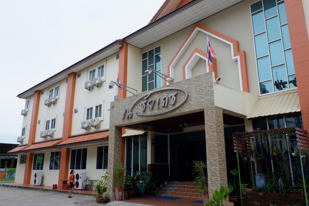 Na Chaidej Hotel Surat Thani Exterior foto