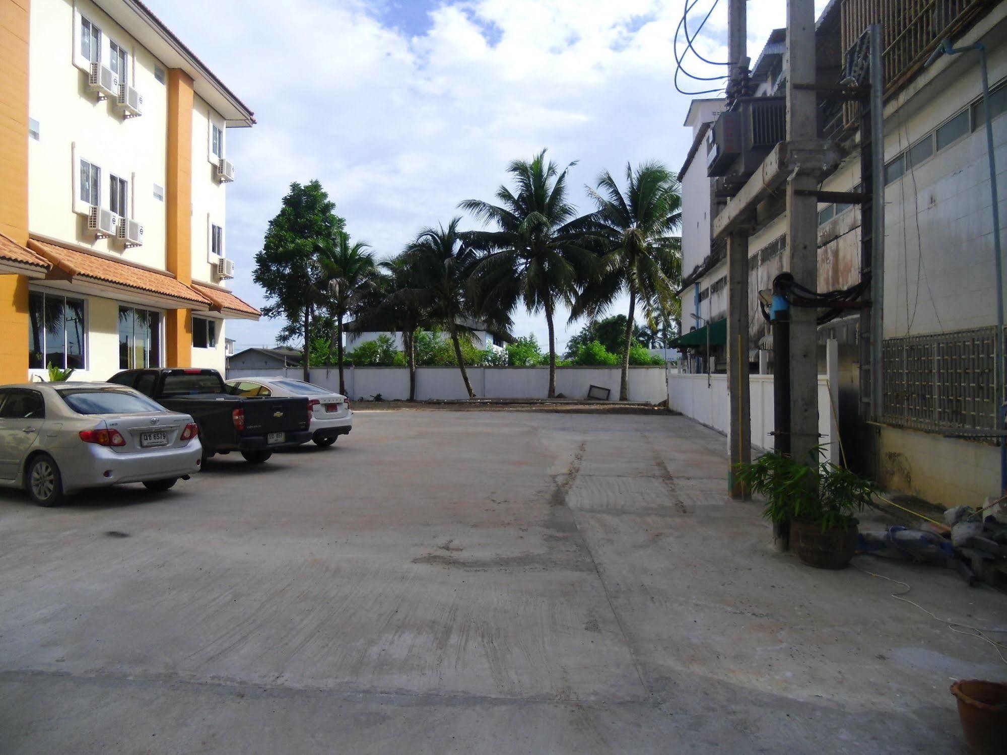 Na Chaidej Hotel Surat Thani Exterior foto